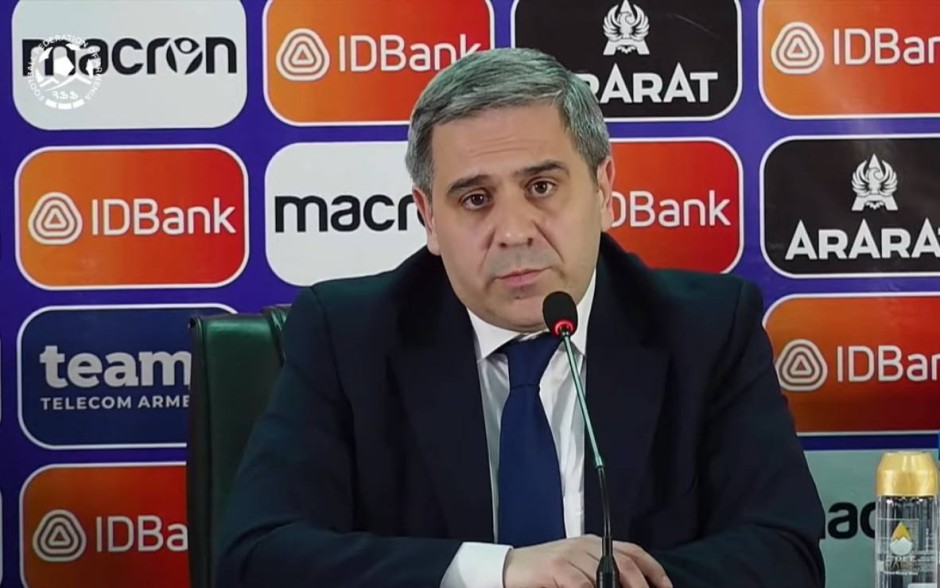 Ես հայկական ֆուտբոլի նվիրյալ եմ. փոքր տարիքում, երբ ֆուտբոլով էի զբաղվում, հավաքականի ֆուտբոլիստներին գնդակ էի տալիս. Արմեն Մելիքբեկյան
