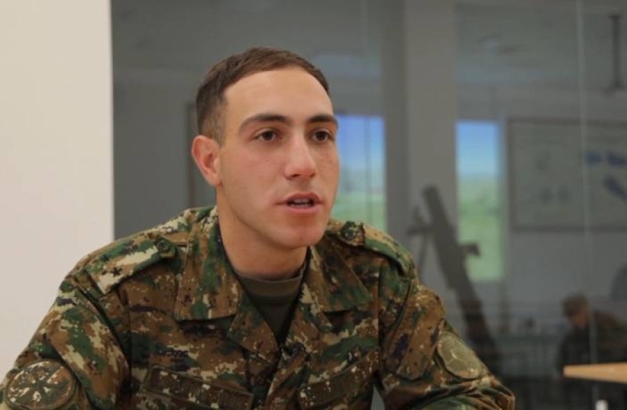 «Բոլորս մեր հոգում պետք է ունենանք գաղափարը՝ պարտավոր ենք մեր հայրենիքը պաշտպանել». դասակի հրամանատարը՝ լեյտենանտ Նարեկ Ավետիսյան (Տեսանյութ)