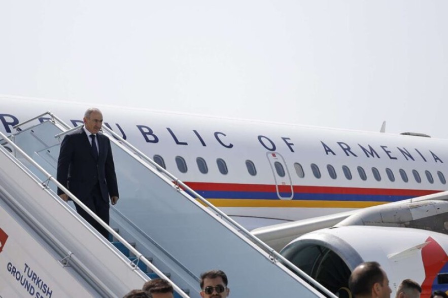 Pashinyan leaves for Iran