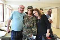 Ծնողներն այցելել են զինվոր որդիներին․ Լուսանկարներ