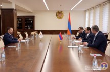 Папикян и посол Кипра обсудили актуальные вопросы, касающиеся региональной и международной безопасности