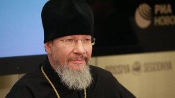 Протоиерей Балашов: власти Армении превышают свои полномочия, нападая на ААЦ