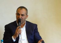 Система правосудия не является независимой: глава правительства публично оправдывает своё влияние на судебную систему — Артур Давтян