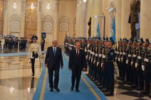 В Астане проходит встреча Никол Пашиняна и Касым-Жомарта Токаева