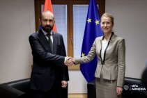 Министр иностранных дел Армении провел встречу с главой евродипломатии