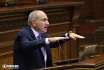 Да, я боялся: кто не боится? — только сумасшедший: только вы считаете себя суперменами: Пашинян — оппозиции