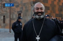 Призываю Никола и его противоправных приспешников воздержаться от вмешательства во внутренние дела Церкви — отец Вртанес
