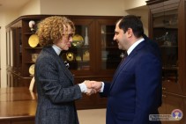 Папикян встретился с заместителем генерального секретаря НАТО
