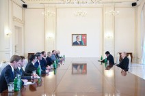 Между Азербайджаном и Арменией уже установлены торговые отношения — Алиев делегации США