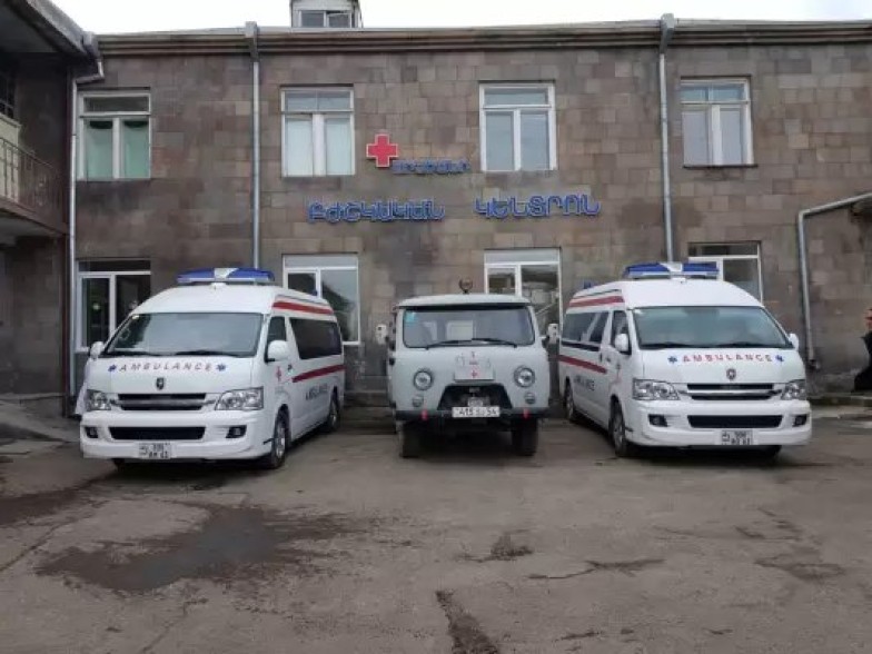 В медицинский центр «Сисиан» с диагнозом «острое экзогенное отравление» доставлены пятеро членов одной семьи, трое — несовершеннолетние