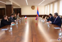 Պապիկյանն ընդունել է Ֆրանսիայի դեսպանին, անդրադարձել են տարածաշրջանային վերջին զարգացումներին