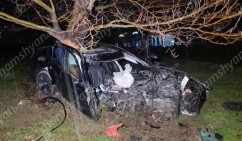 15-летняя девушка намеренно устроила ДТП на BMW, пытаясь покончить с собой — заявила, что её отверг парень