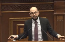 Самвел Карапетян не может на 100 процентов быть кандидатом и в депутаты, и в премьер-министры — Артур Ованнисян (видео)