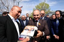 Пашинян присутствовал на закладке фундамента спортивного комплекса имени Артура Абрахама