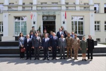 Папикян находится в Польше, посетил Варшавский университет военных исследований