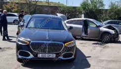 В Ереване в ДТП попал Mercedes-Maybach директора компании «Спайка»