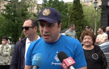 Ален Синонян утверждает, что именно оппозиционеры поощряют, подстрекают и призывают Россию ввести санкции против Армении