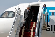 Who accompanied Nikol Pashinyan to Iran