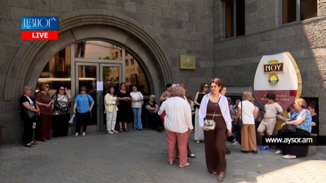 В принадлежащем Царукяну Ереванском коньячно-винно-водочном комбинате «Арарат» следственные органы проводят проверки — адвокат