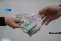 «Ինշքամ ա՞», «Էլավ, այ փառչակ». ընտրակաշառքի հերթական դեպքն է բացահայտվել (Տեսանյութ)