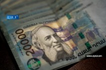Իրավախախտումը չարձանագրելու համար պարեկներին կաշառք առաջարկած տղամարդը ձերբակալվել է