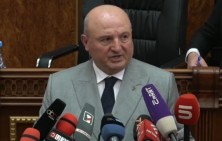 Որոշում է կայացվել Վարդան Ղուկասյանի նկատմամբ Քրեական օրենսգրքի 422-րդ հոդվածի 2-րդ մասով հանրային քրեական հետապնդումը դադարեցնել