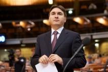 Искусственный мир — это всего лишь отложенная война: Армен Геворгян