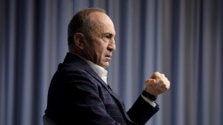 С бывшего президента Роберта Кочаряна и других лиц требуют возместить 670 миллионов драмов, выплаченных в качестве компенсации жертвам трагических событий «1 марта»: «Этк»