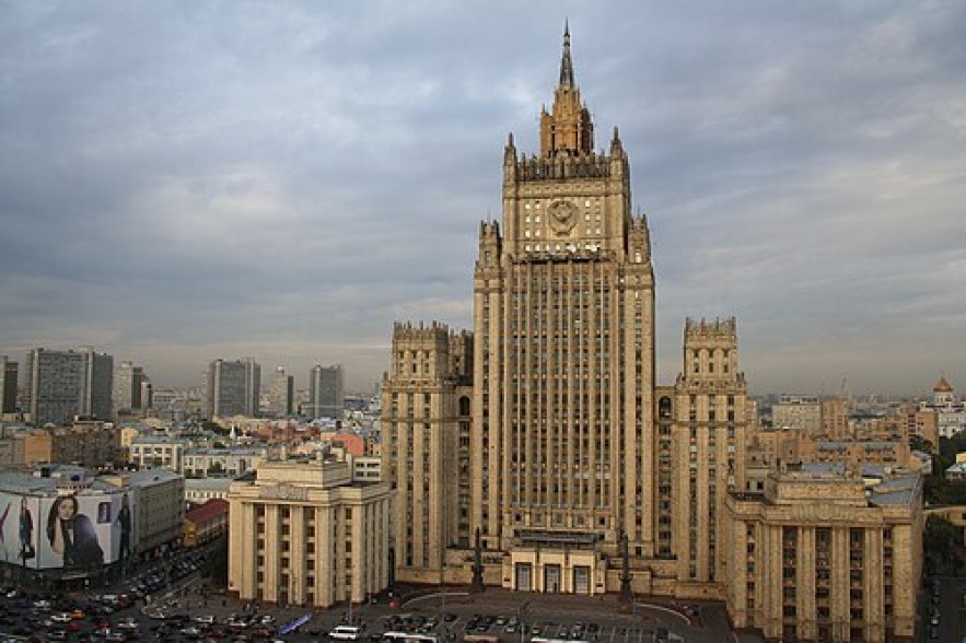 МИД РФ: у Армении не получится танцевать сразу на двух свадьбах
