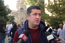 Փորձելու ենք հասկացնել իշխանություններին՝ խոհեմ լինել և ձեռքները հեռու պահել եկեղեցուց. Դավիթ Ղազինյան