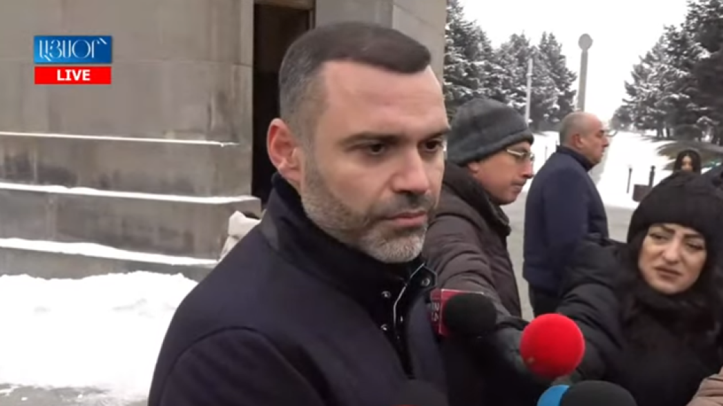 Мы отдаем дань уважения и почтения павшим парням — Карен Саргсян