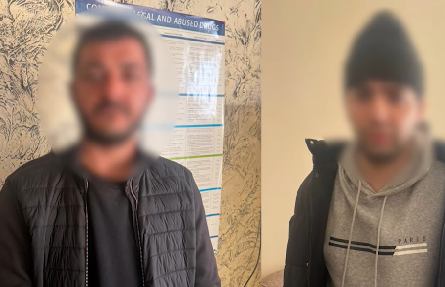 26 և 38 տարեկան անձանց մոտ թմրանյութ են հայտնաբերել, այդ թվում՝ 100 փաթեթ հալյուցինոգեն սունկ