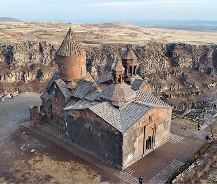 Սուրբ Գրիգոր Լուսավորչի Գյուտ նշխարաց տոնի առթիվ պատարագներ կմատուցվեն