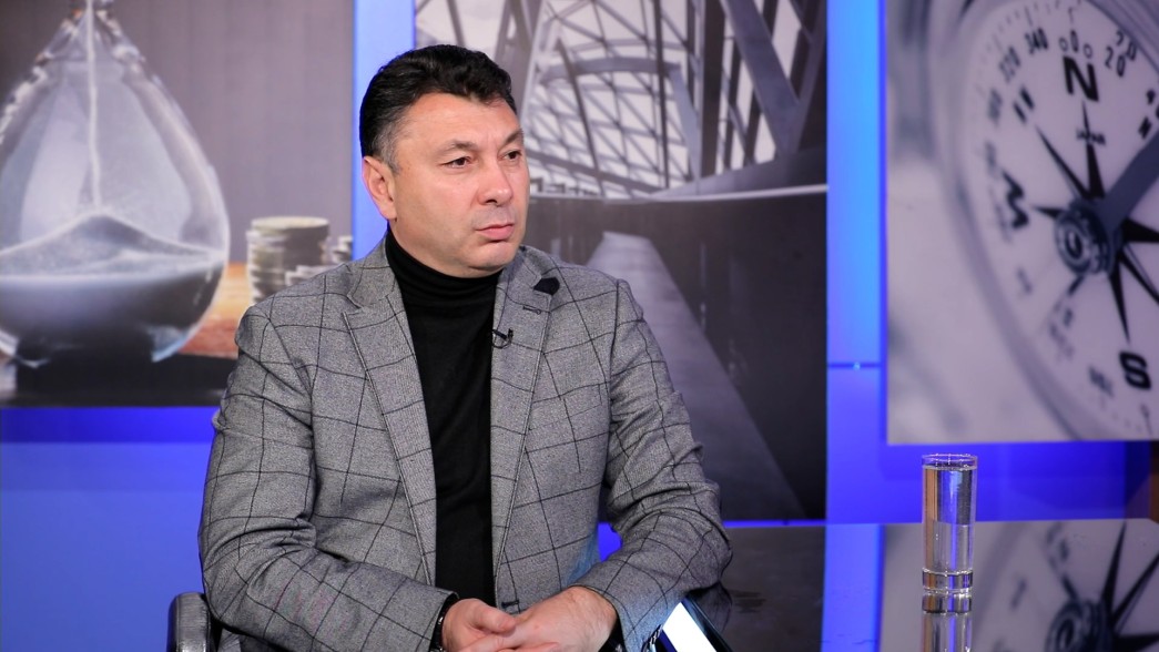 He returned Armenian PoWs, and now is busy “renovating” the Church – Sharmazanov on Nikol Pashinyan