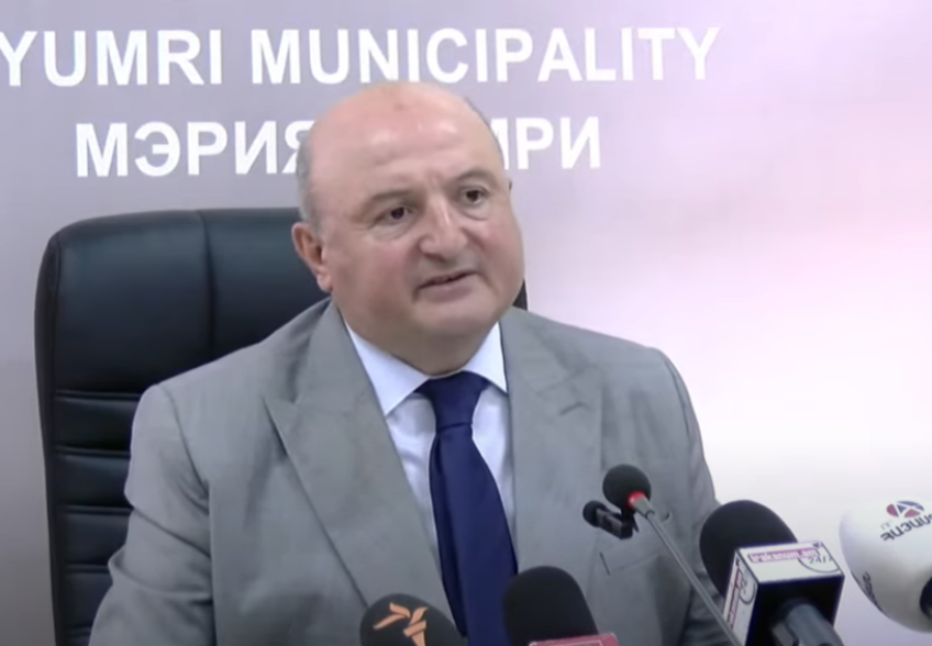 Ես էդ կյանքի հետ ընդհանրապես կապ չունեմ. Վարդան Ղուկասյանը՝ շատրվանների և «Доля воровская» երգի մասին (Տեսանյութ)