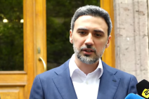 Разумно ли, чтобы Самвел Карапетян оставался под домашним арестом при отсутствии хотя бы одного нарушения?