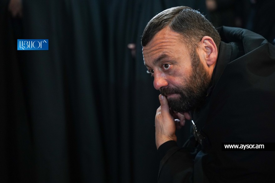 Отец Ошин: если приспешникам врагов с армянскими фамилиями удастся добиться антицерковных результатов, демократию придётся «прибить к бетонному столбу»