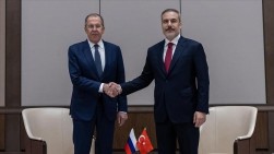 Главы МИД России и Турции обсудили мирный процесс между Арменией и Азербайджаном