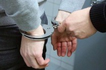 В офисах партии «Сильная Армения» в Аване проходят обыски, есть задержанные