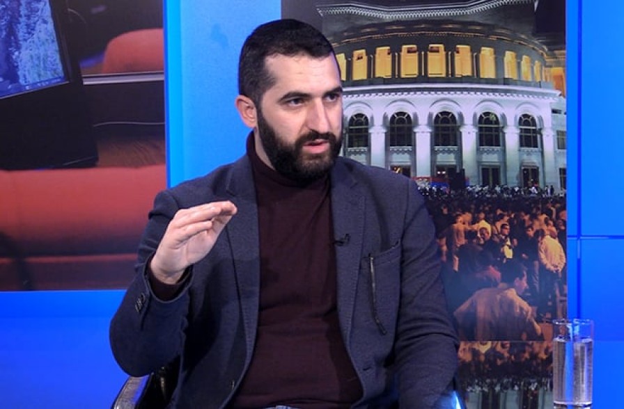 Появление моста Ани в «переговорных» дискуссиях имеет лишь одну цель — пробудить у армянского народа эмоции по отношению к утраченной Родине — тюрколог