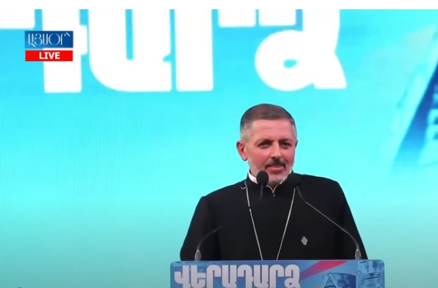 «От единства зависит наша будущая победа», — духовный пастырь церкви Сурб Казанчецоц Шуши (видео)