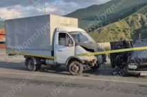 Խոշոր ավտովթար՝ Սպիտակ-Վանաձոր ճանապարհին, տուժածներից մեկին տեղափոխել են Երևան