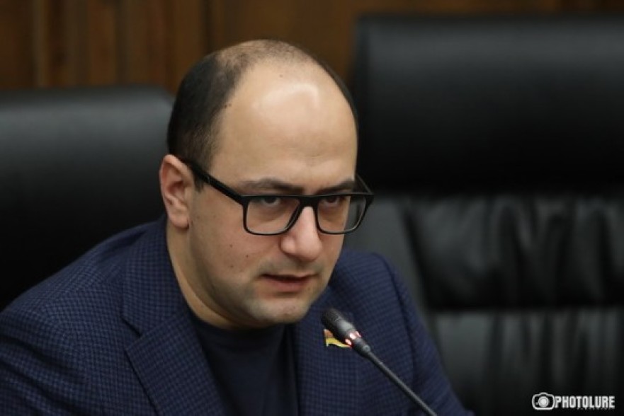 Civil Contract members happily spread the IRI survey, but Pashinyan’s situation is not that good: Mamijanyan