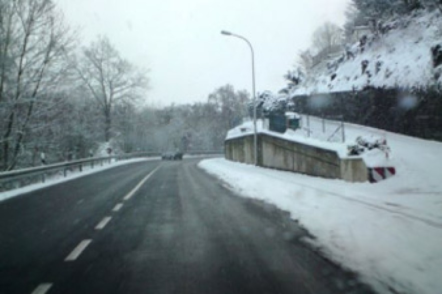 Berd-Chambarak road is still closed