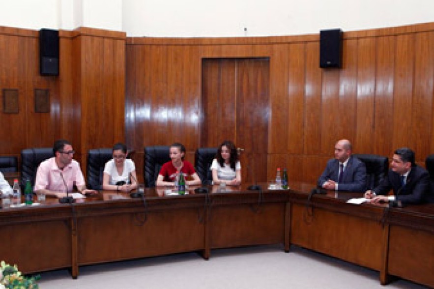 Վարչապետն ընդունել  Բրյուսովի ուսանողներին