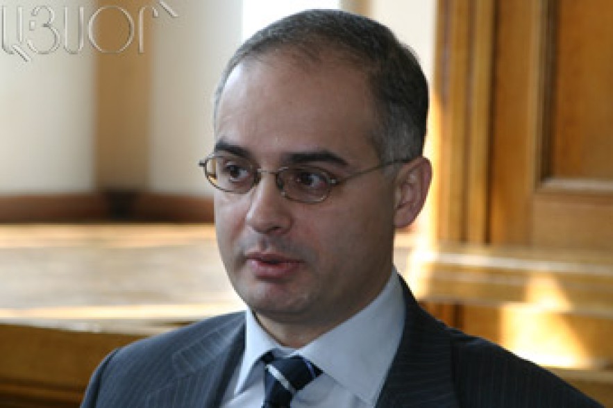Լ. Զուրաբյանը հանդիպել է Մեծ Բրիտանիայի դեսպան Ջոնաթան Էյվզին