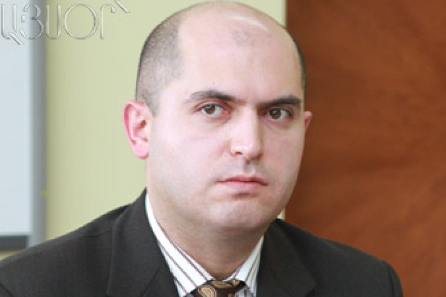 Արմեն Աշոտյանը հաճախ է իր դպրոցներ գնում, բայց այսօր չի գնա 
