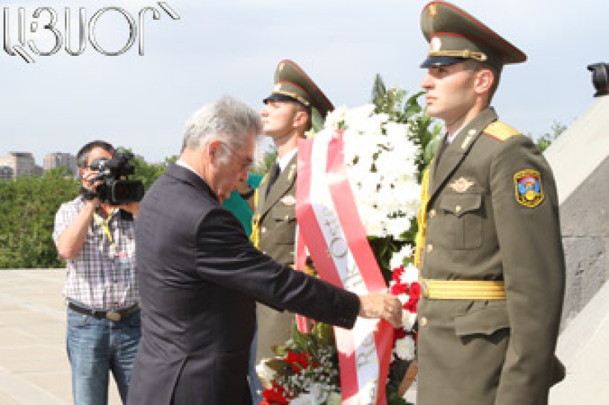 Heinz Fischer visited Tsitsernakaberd