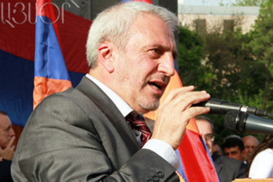 А.Манукян: Своими вопросами мы загнала власти в угол 