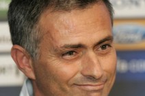 Mourinho: Beckham should be playing in London